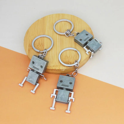 Creative Movable Robot Keychain Retro Simple Cute Cartoon Pendant Keychain Chain 1pc